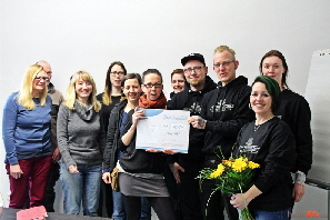 Spendenübergabe der Aktion vom 18.02.15 an die Flexi-WG Halle begleitet von Hallelife.de